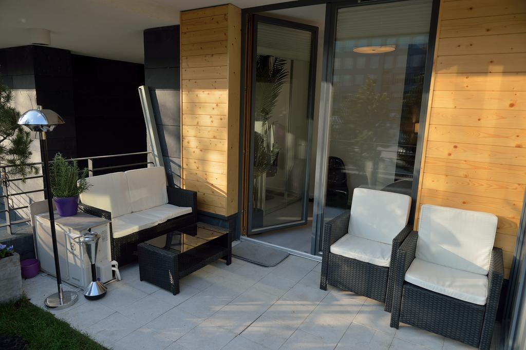 Garden Apartment Cracow- Shopping Mall 1Min, Underground Parking, Family Friendly, City Center Cracovie Extérieur photo