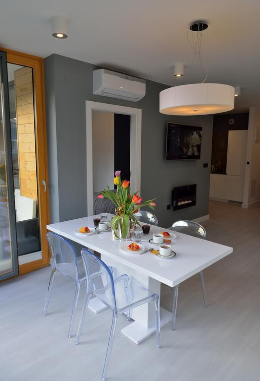 Garden Apartment Cracow- Shopping Mall 1Min, Underground Parking, Family Friendly, City Center Cracovie Extérieur photo